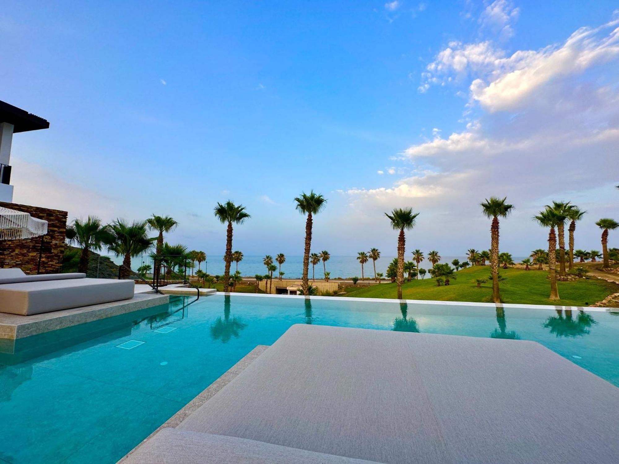 Casa Playa Vista *